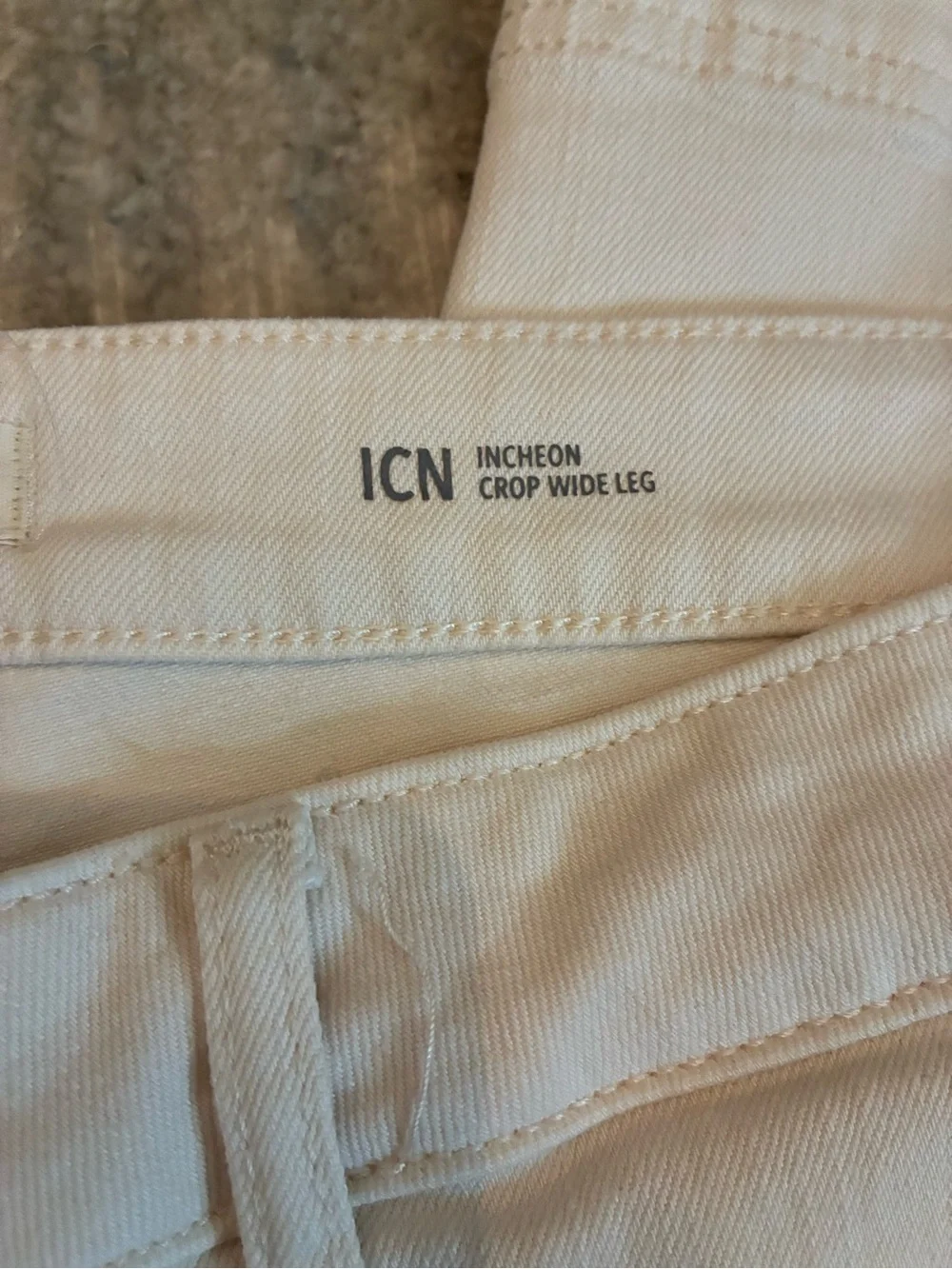 Warp + Weft Women's Cream Patch-Pocket Chinos - Picture 4 of 6